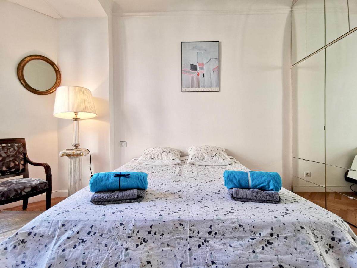 Luxury Baquis Apartment Nizza